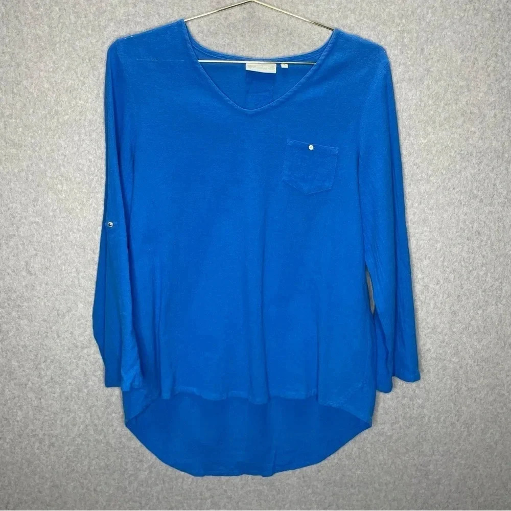 Lulu B Textured Gauzy Cotton Blue Roll Tab Sleeve V Neck Tunic Top
